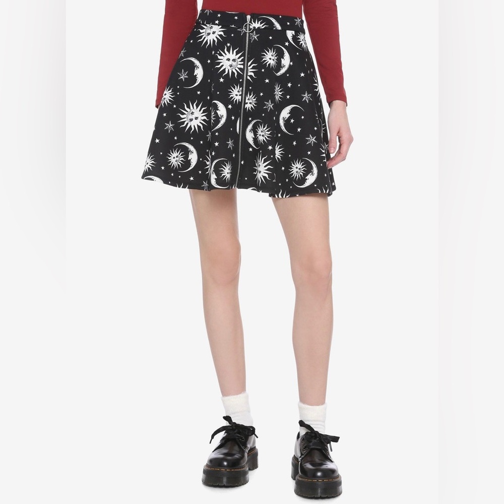Hot Topic Celestial O Ring Skater Skirt XL